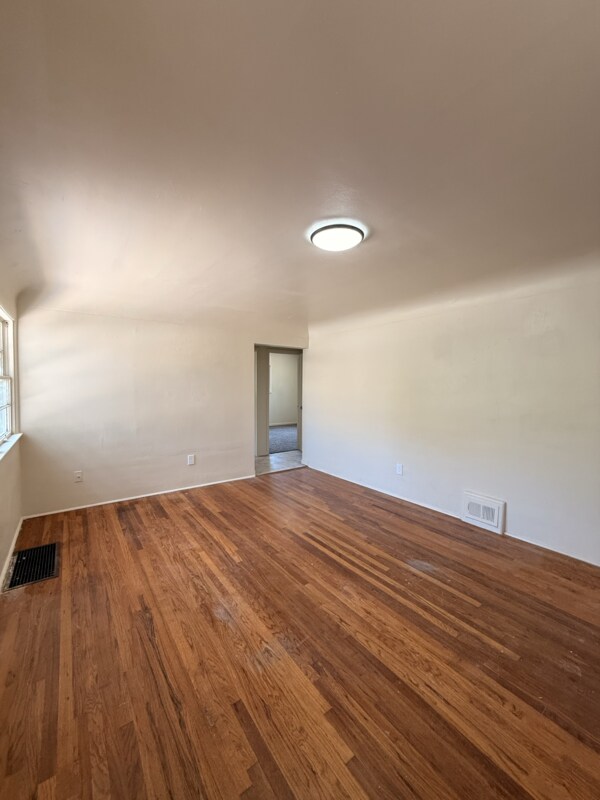 Building Photo - 1412 16th St