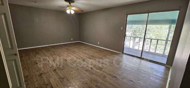 Building Photo - 1022 Delta Dr