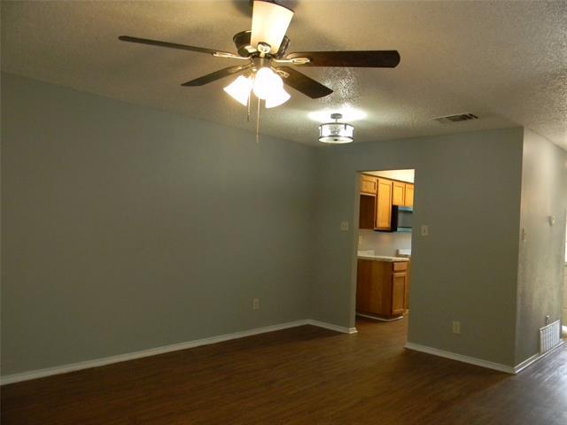 Building Photo - 2040 Minnie Dr