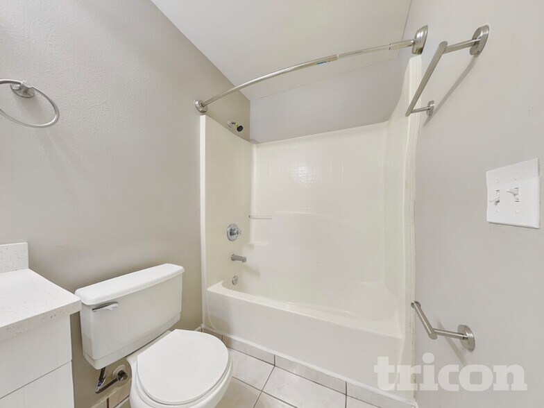 Building Photo - 507 Beasley Ct