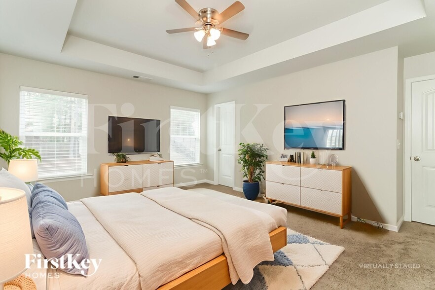 Building Photo - 529 S Fortune Way