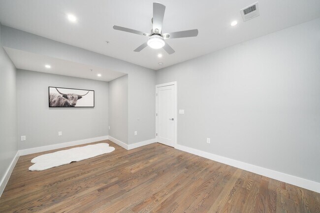 Building Photo - 195 Liberty Ave