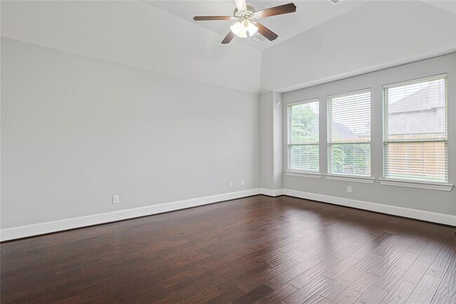 Building Photo - 5919 Solara Ledge Ln