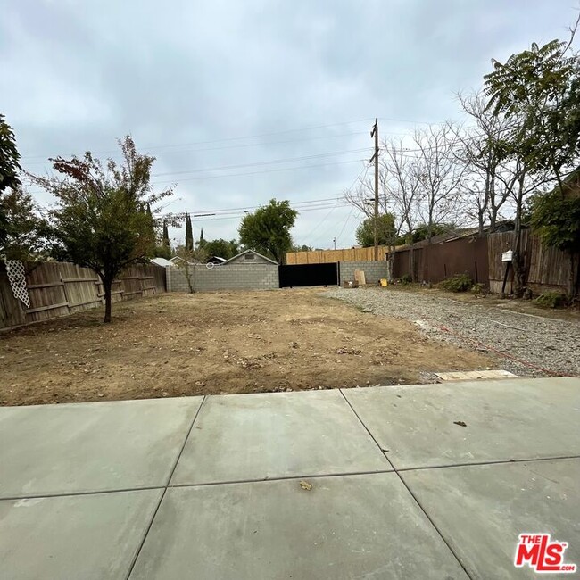 Building Photo - 1224 Lincoln St