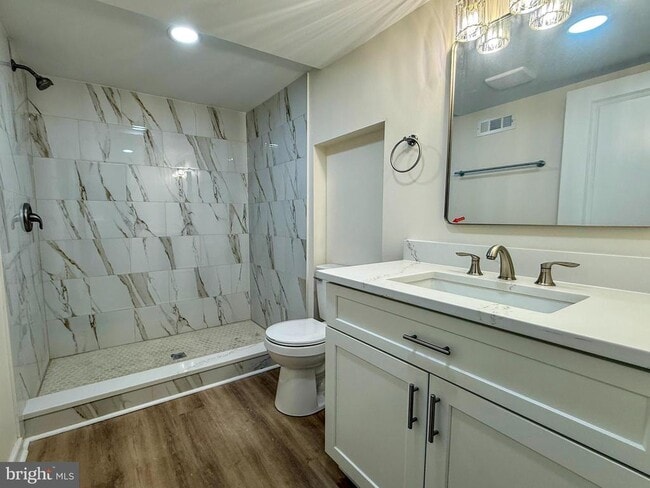 Building Photo - 504 Crisfield Rd