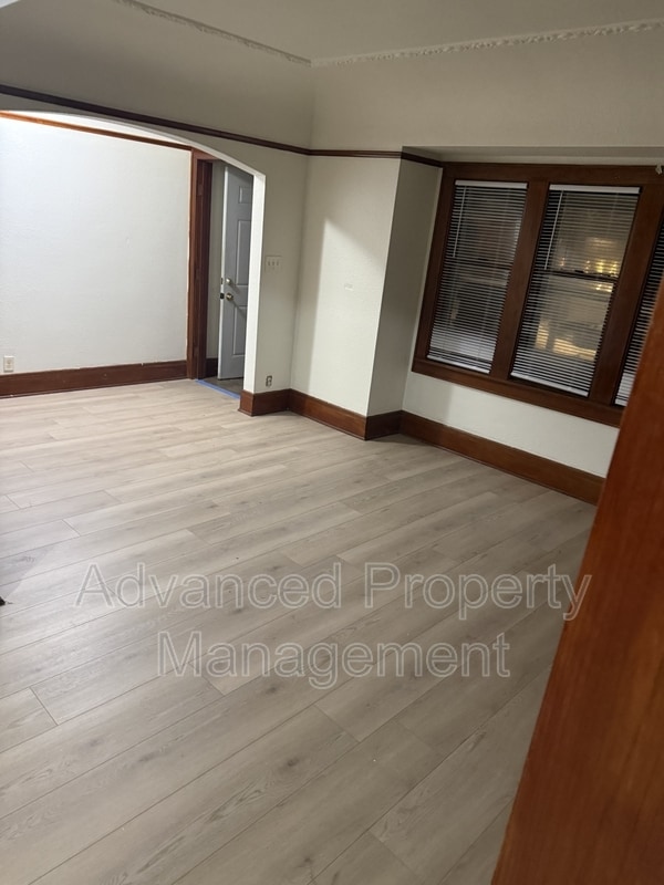 Building Photo - 3851 N 24th Pl