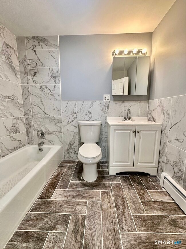 Building Photo - 46 Warren St