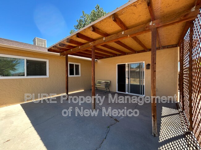 Building Photo - 3509 N Dustin Ave