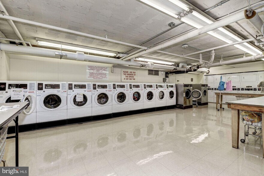 Building Photo - 2475 Virginia Ave NW