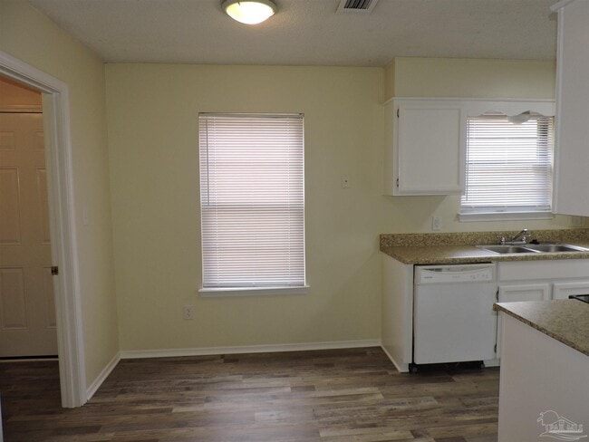 Building Photo - 7705 Deborah Dr