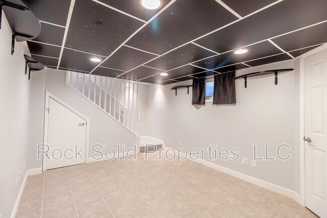 Building Photo - 1103 Platte Ave