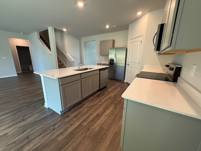 Building Photo - 97 Hartmann Crossing Dr