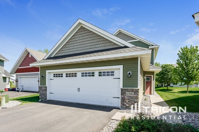 Primary Photo - 12386 69th Ln NE