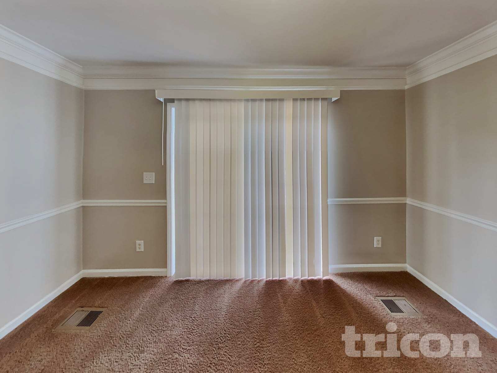 Building Photo - 1007 Golf View Way