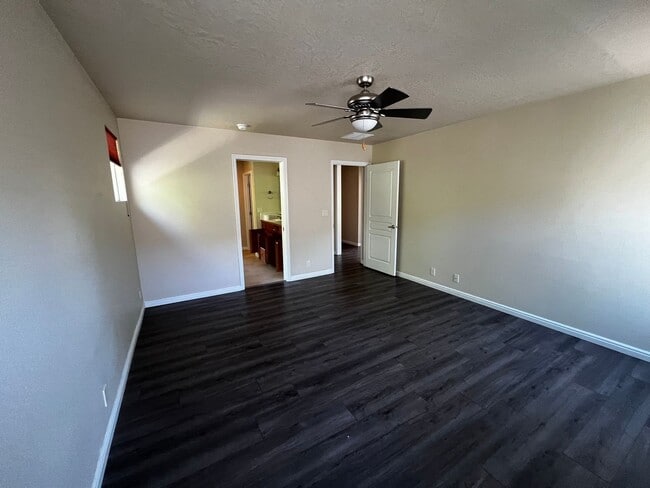 Building Photo - "Luxury Living: Stunning home with marble counter tops & Fireplace!"