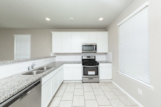 Building Photo - 31303 Palomino Ranch Path