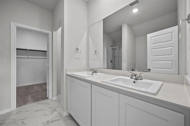 Building Photo - 533 Hickory Rdg Dr