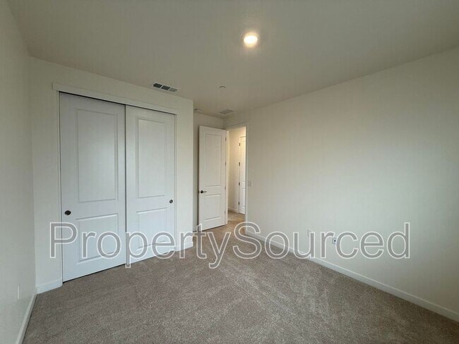 Building Photo - 1753 Lacey Ave