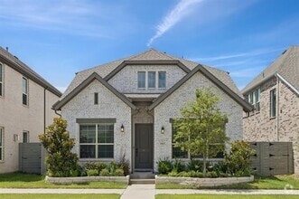 Building Photo - 5503 Waterloo Dr