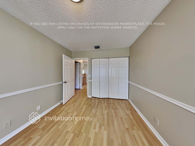 Building Photo - 1170 NW 185th Ave