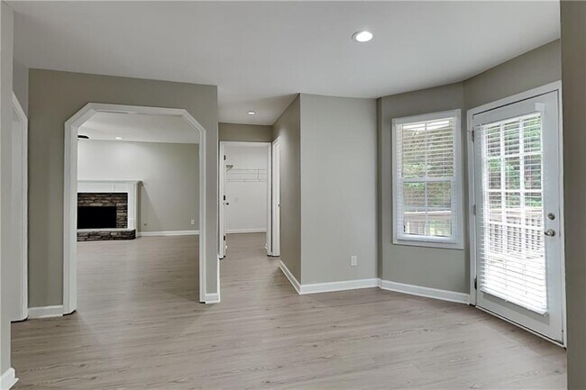 Building Photo - 74 Woodsfield Ln