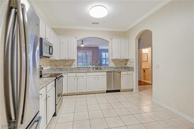 Building Photo - 9801 Foxhall Way