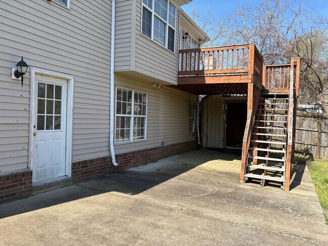 Building Photo - Single Family Home in Villages of Brentwood