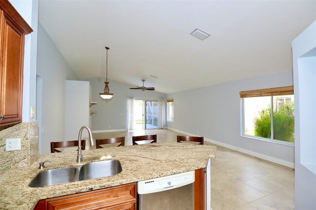 Building Photo - 1466 Mira Vista Cir