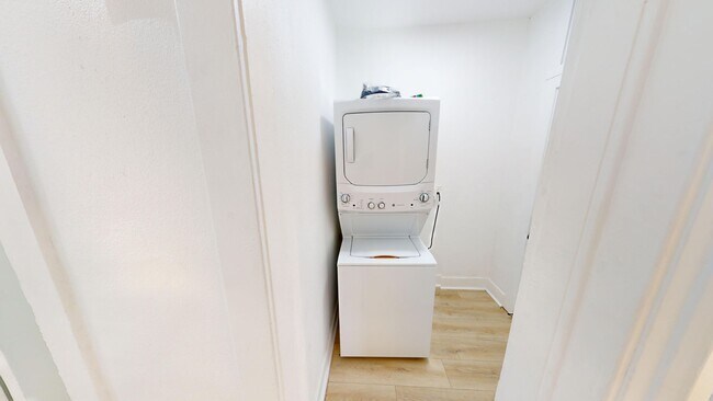 Building Photo - Ave55 Apartments