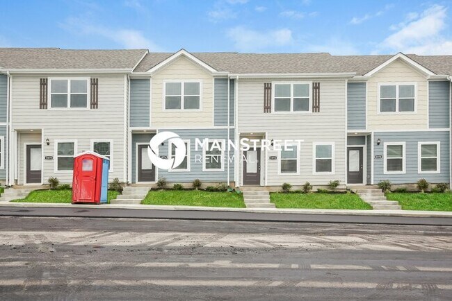 Building Photo - 2 Bedroom Pet-Friendly Home in La Vergne, TN with Main Street Renewal