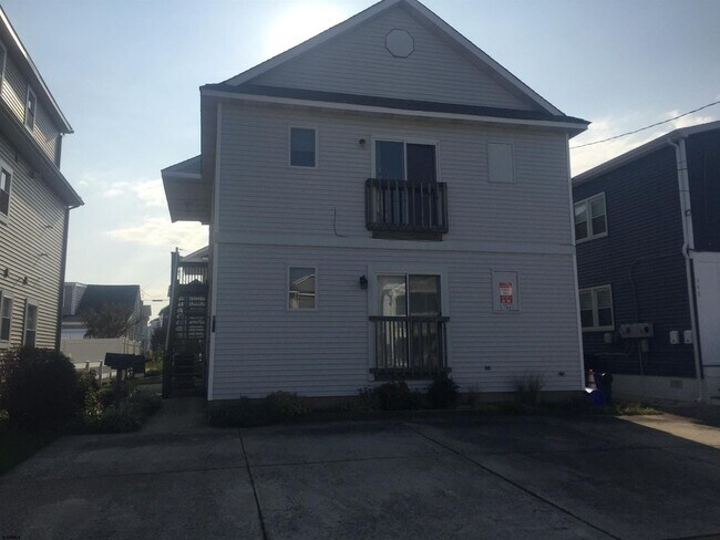 Building Photo - 344 36th St S