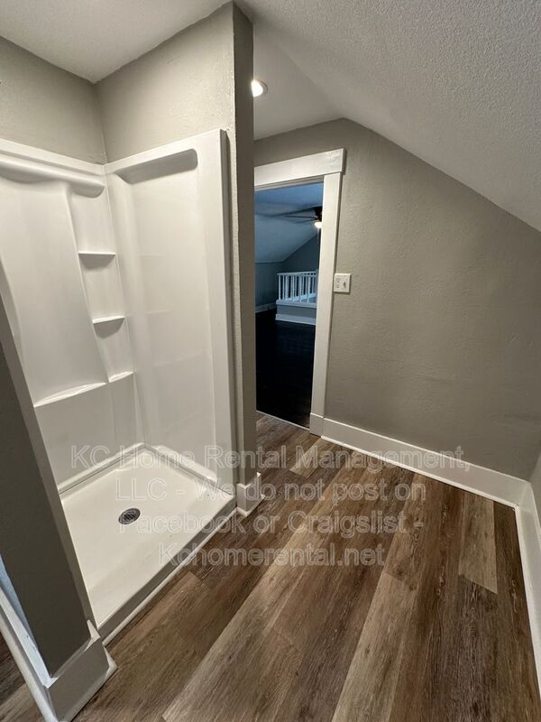 Building Photo - 3631 Pennsylvania Ave