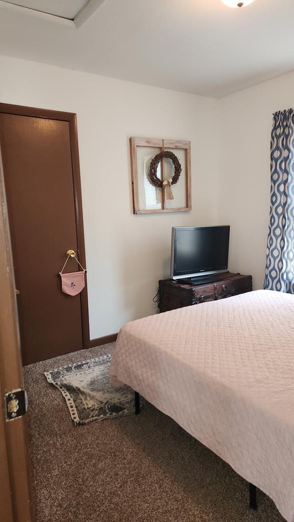 Building Photo - 8174 Birdsnest Dr