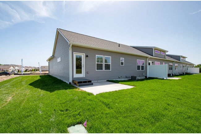 Building Photo - 110 Percy Dr