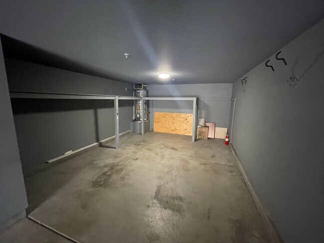 Building Photo - Beautiful and Modern Townhome in The Bay at Point Loma Condominiums