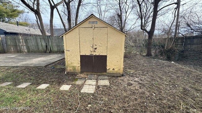 Building Photo - 3122 Commander Dr