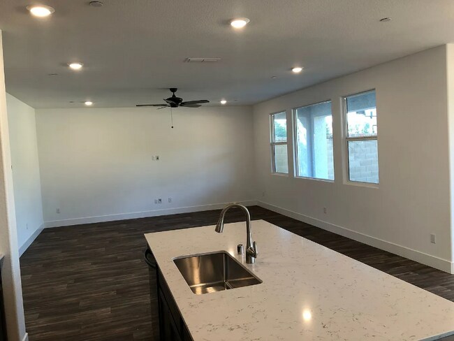 Building Photo - 2403 Explorador Dr