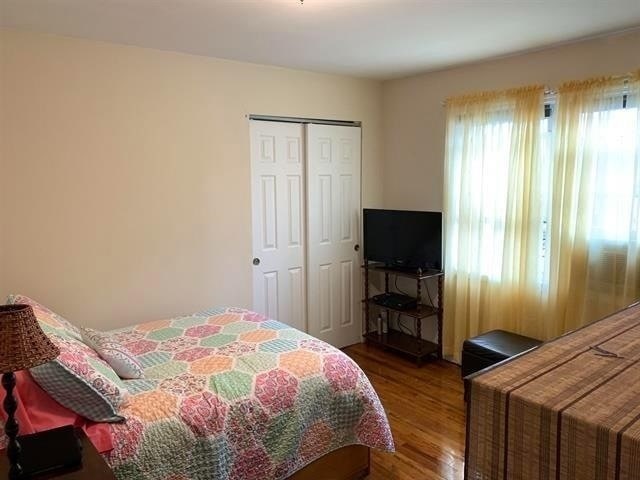 Building Photo - 524 4th St