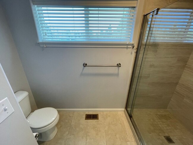 Building Photo - 3511 Cedar Glen Way