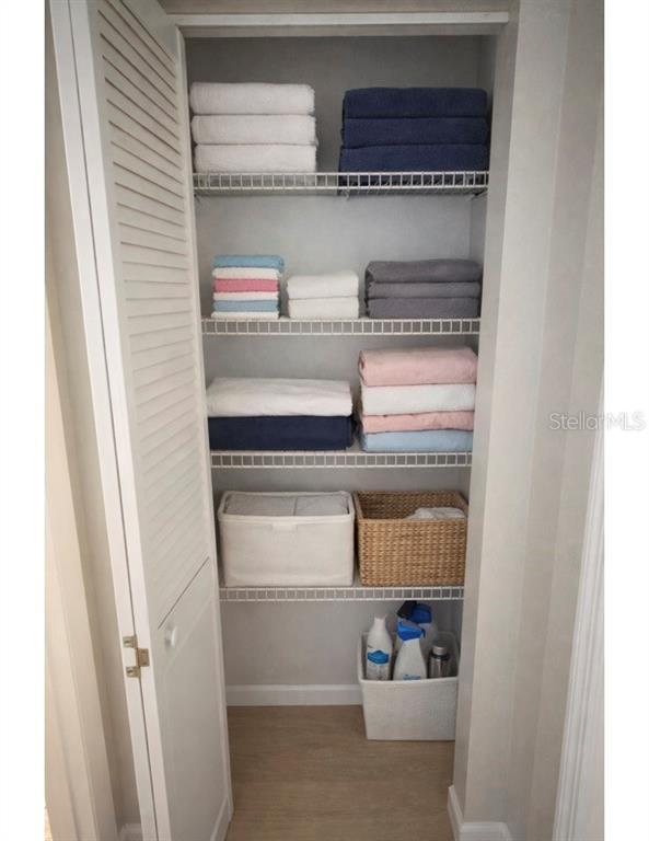 Building Photo - 304 S Habana Ave