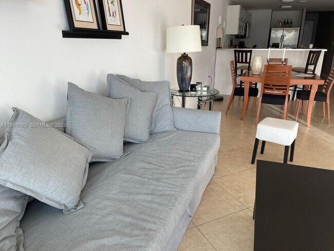 Building Photo - 6580 Indian Creek Dr