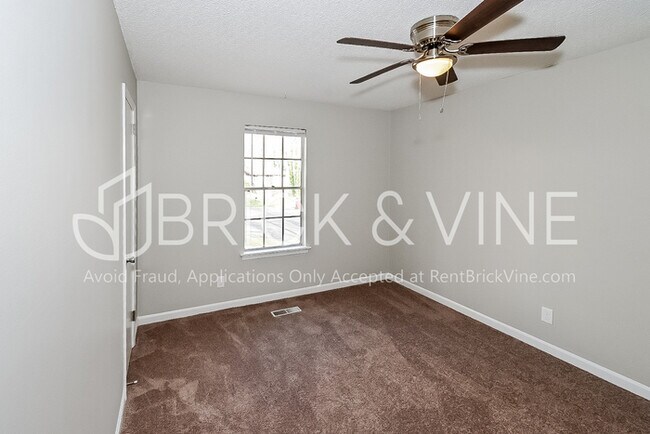 Building Photo - 3109 Fieldstone Cir