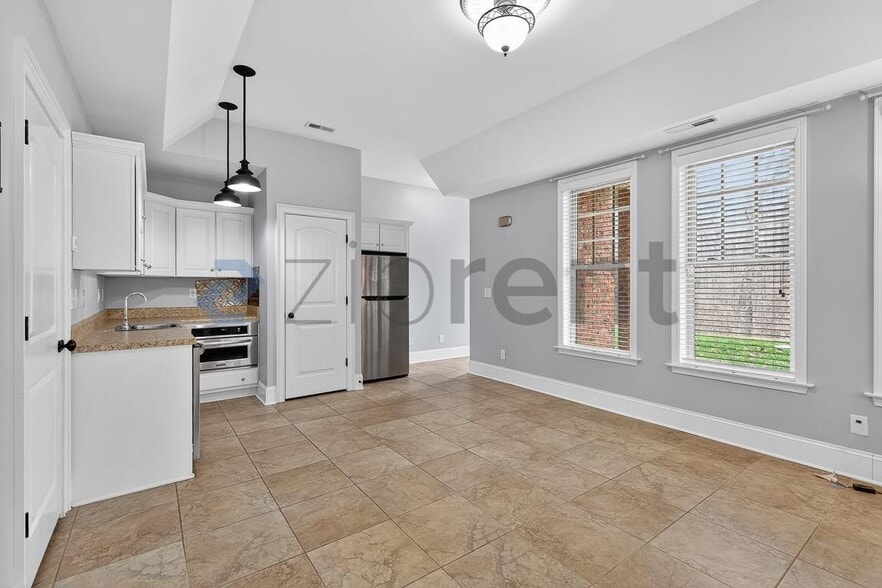 Building Photo - 5029 Ardenwoods Dr