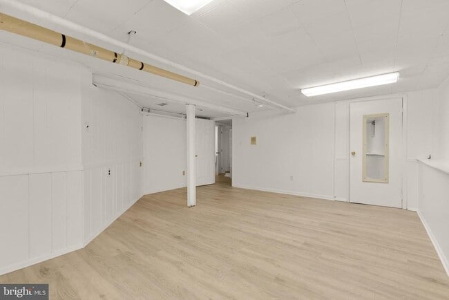 Building Photo - 3717 Legation St NW