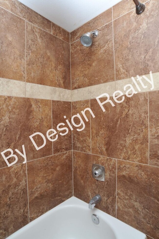 Building Photo - Remodeled Foothills Clusters 3 Bed 2 Bath
