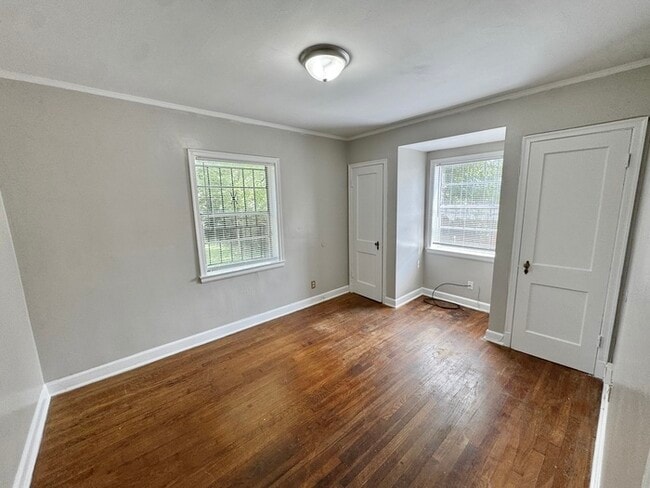 Building Photo - 1068 Railton Rd