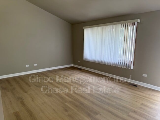 Building Photo - 2505 La Brecque Dr