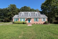 Building Photo - Incredible 2 story in West End with huge w...