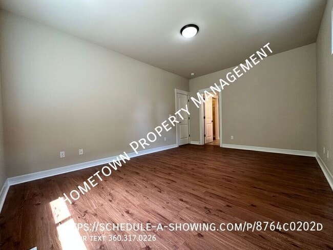 Building Photo - 7301 Ashdown Ln SE