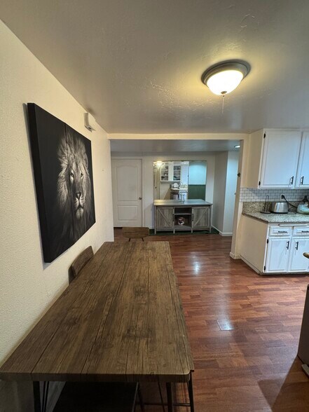 Building Photo - 6603 Reservoir Ct